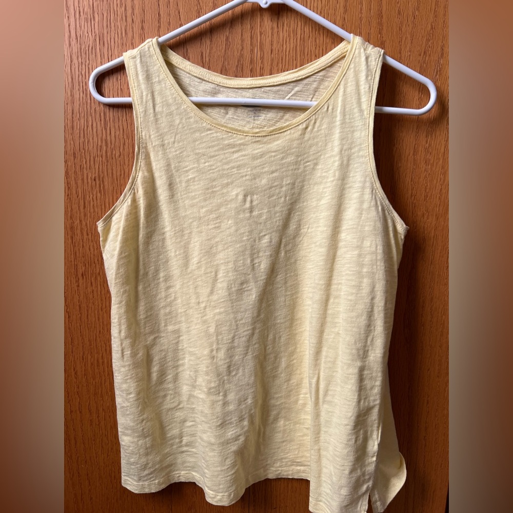 Women’s old navy yellow tank top size small